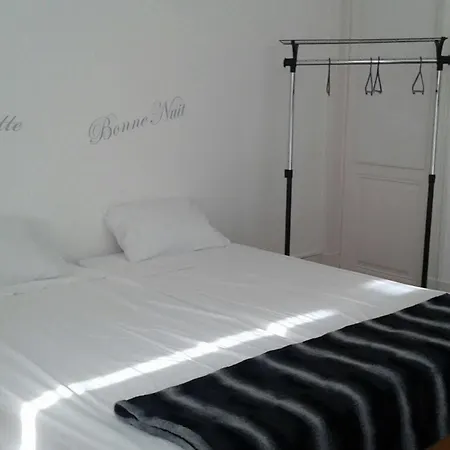 Hostel Seven Hills (adults Only)