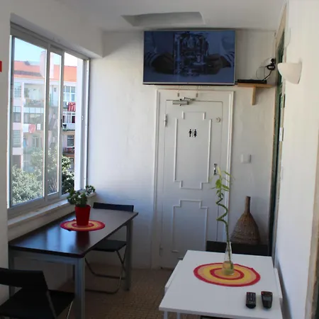 세븐 힐스 호스텔