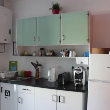 Seven Hills (adults Only) Hostel *