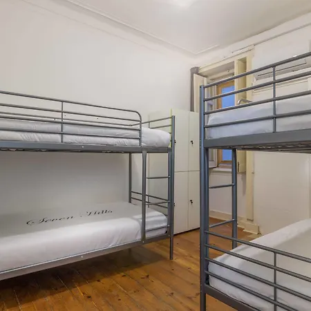 Seven Hills (adults Only) * Lisbon
