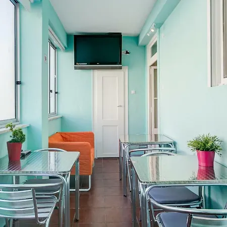 Seven Hills (adults Only) Hostel *